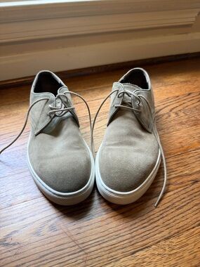 To Boot Beige/Gray Suede Derby Sneakers